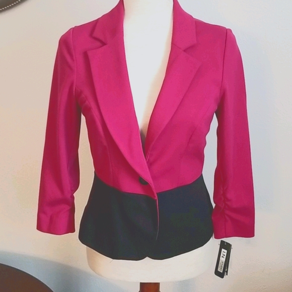 I.N. Studio Jackets & Blazers - NWT I.N. Studio Women's Petite Pink & Black Blazer